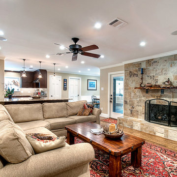 Whispering Oaks Residence