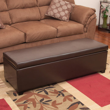 Traditional Living Space with Brown Storage Ottoman