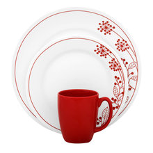 dinnerware/glassware/silverware