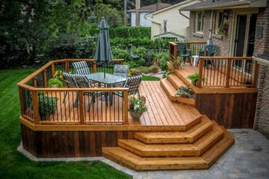 Deck photo in Toronto