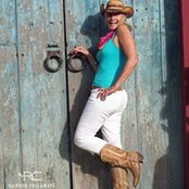 Suze Menary's photo