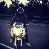Arash V's photo