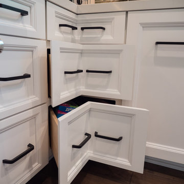 Goldflam Kitchen w/Corner Drawers