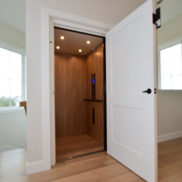 Upside Down Beach House w Home Elevator