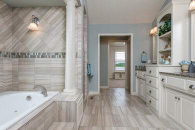 Example of a bathroom design in Kansas City