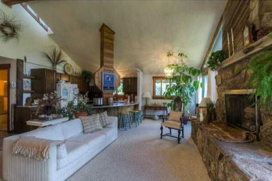 The Hummingbird House