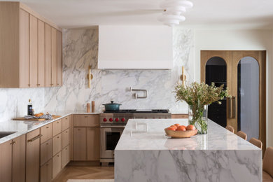 Example of a 1950s kitchen design in Austin
