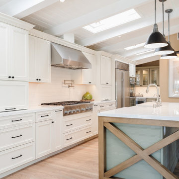 Sophisticated Farm-style kitchen