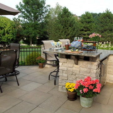Outdoor entertaining and living space