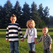 Julie Snyder's photo
