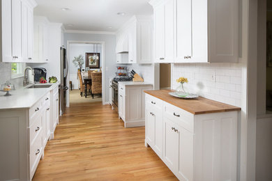 Elegant kitchen photo in Atlanta