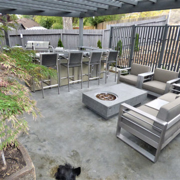 University Outdoor Kitchen Display