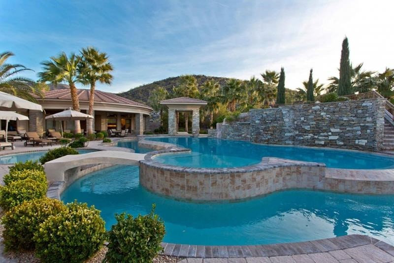 Weiss Residence