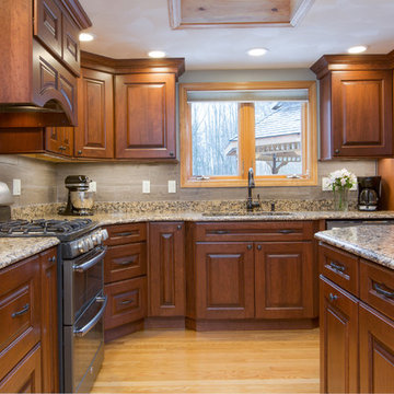 Kitchen Packed with Accessories
