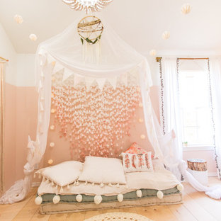 Inspiration for a scandinavian home design in Dallas.