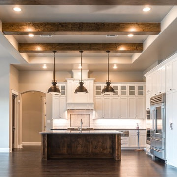 Farmhouse Kitchen Beams and Pendants