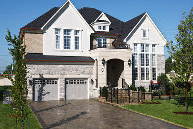 Example of a classic exterior home design in Toronto