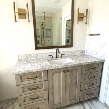 Jeweled Tone Master Bath