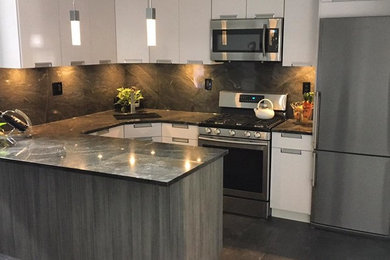 Kitchen photo in New York