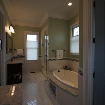 Bathroom/Laundry Room