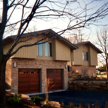 Garage and landscaping addition to Oak Brook Terrace home