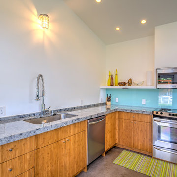 Kailua main beach house kitchen