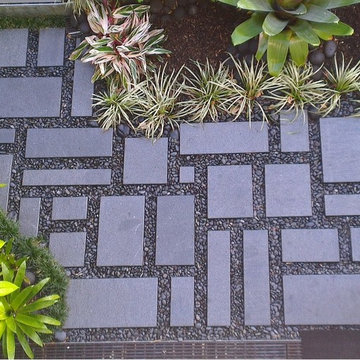 Kirribilli Residence: Random square granite path