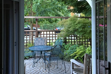 This is an example of a craftsman landscaping in Seattle.