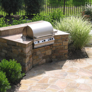 Outdoor Kitchens and Fireplaces