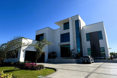 Modern exterior home idea