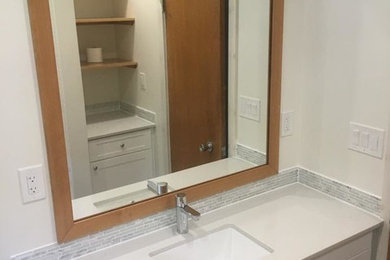 Modern and Clean Bathroom Remodel