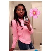 Symone Denaee's photo