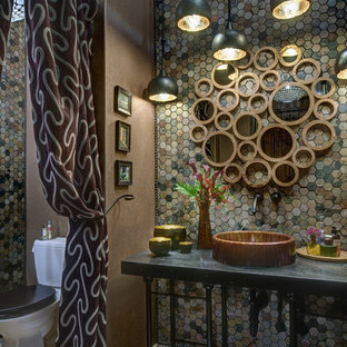 Idées déco pour une salle de bain méditerranéenne de taille moyenne avec une vasque, un carrelage multicolore, carrelage en mosaïque, un mur multicolore, un plan de toilette gris, un WC séparé et un plan de toilette en stéatite.