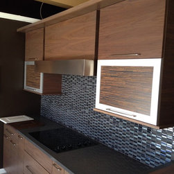 Stonebridge Display - Kithen Master in Farmington, MI - Kitchen Cabinetry