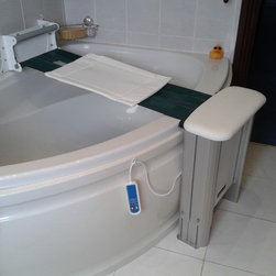 Molly Bather bath lift - Products