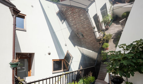 Architektur: 3D-Tetris im belgischen Gent