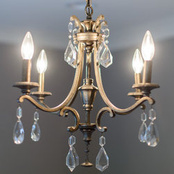 Designer Features - Chandeliers