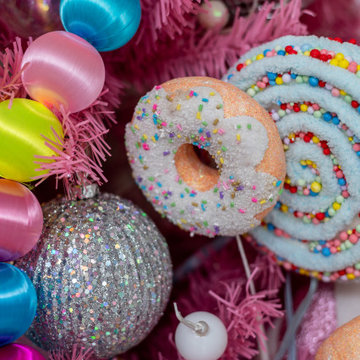 Holiday Decor - Colorland At The Jodie