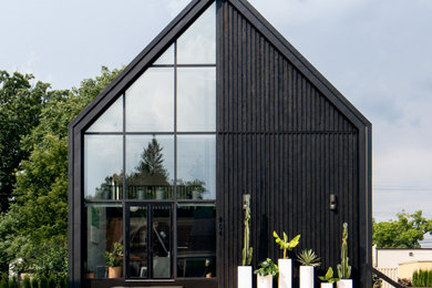 Photo of a contemporary house exterior.
