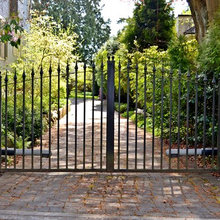 Driveway gates