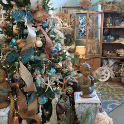 Merrifield's Christmas Shop - Christmas Decorations
