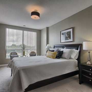 Staging a vacant condo