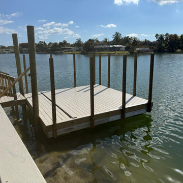 Floating Dock & Hinged Gangway
