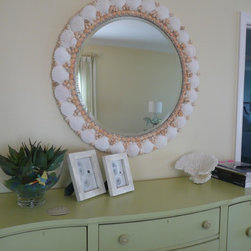 Peachy Keen - Wall Mirrors