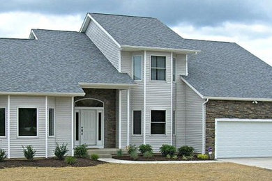 Inspiration for a contemporary exterior home remodel in Cleveland