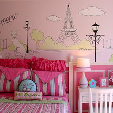 lyric's room
