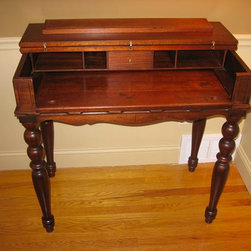 Furniture - Bedroom & Makeup Vanities