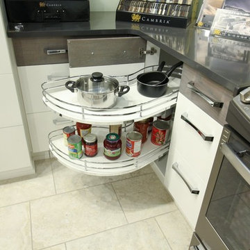 Modern Showroom Kitchen for Sale