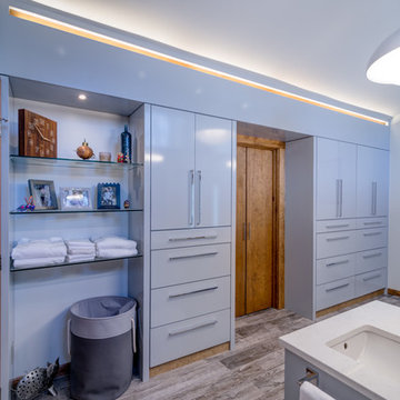 Sensational Contemporary Bath