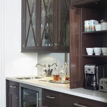 Wine cabinet